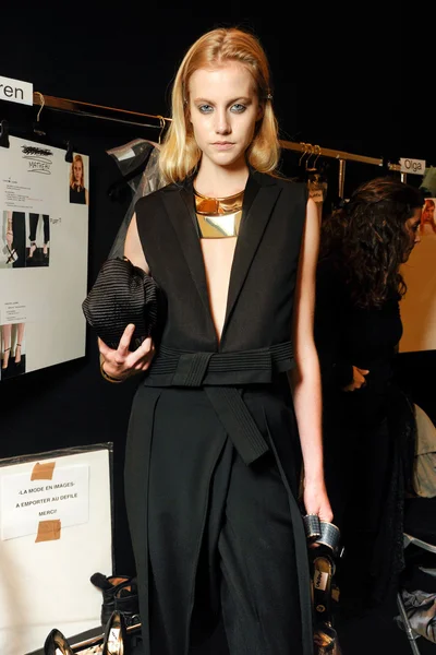 Look 38